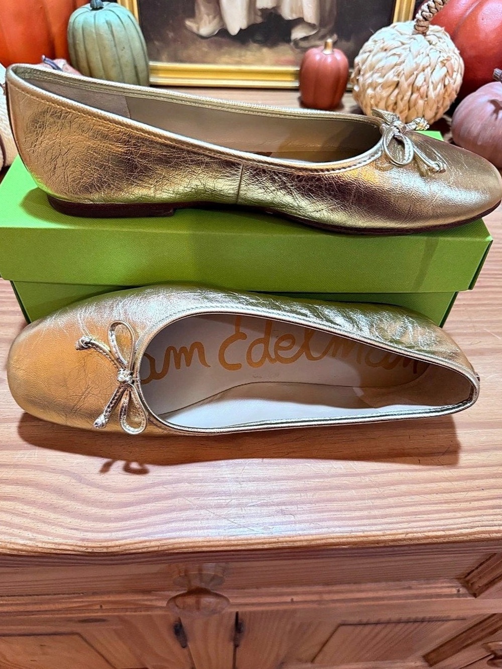new in box! Sam Edelman Alie Ballet Flats- Gold US size  9